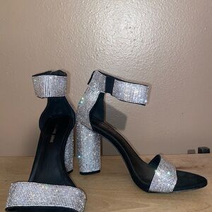 GIHINNI BINI Black and Silver Women's Heels
